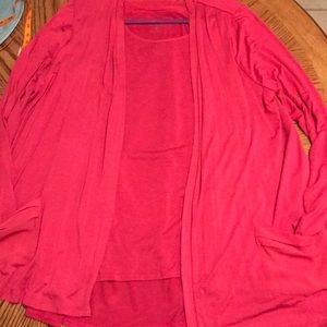 Logo cover over tank same c  as tank open